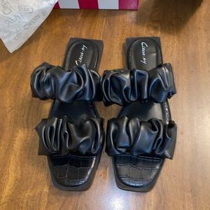 Circus by Sam Edelman Iggy Padded Sandal